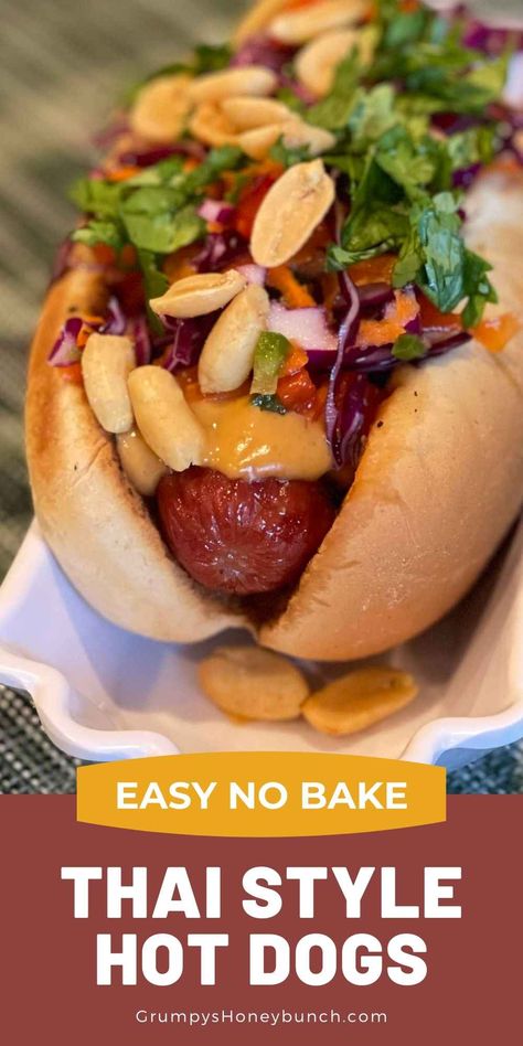 Curry Hot Dogs, Hawaiian Hot Dogs, Hawaiian Hot Dogs Recipe, Korean Hotdogs Recipe, Spicy Hot Dog, Fancy Hot Dogs, Gourmet Hot Dogs Toppings, Beef Hot Dog Recipes, Jalapeno Slaw