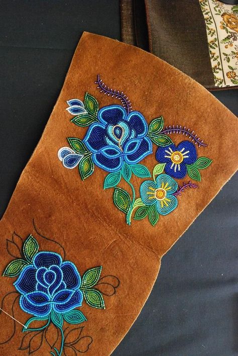 Judy Lafferty | NWT Arts                                                       … Beading Native, Floral Beadwork, Beaded Gloves, Drawn Patterns, Indian Beadwork, Native American Beadwork Patterns, Native Beading, Beaded Moccasins, Beaded Flowers Patterns