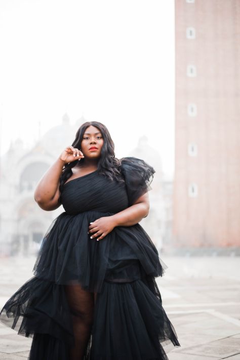 Lace and Beads Tulle Gown in Venice, Italy | Musings of a Curvy Lady Sky Princess, Lace And Beads, Big Girl Dresses, Dramatic Photos, Living My Best Life, Travel Moments, Dramatic Style, Fashionably Late, My Best Life