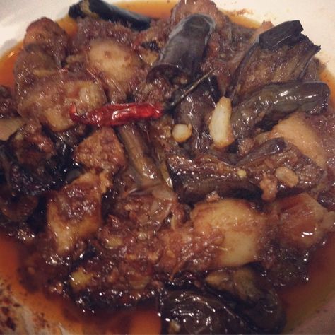 Pork Binagoongan with Eggplant Pork Binagoongan, Meat Dishes, Pot Roast, Mouth Watering, Eggplant, Meat, Ethnic Recipes