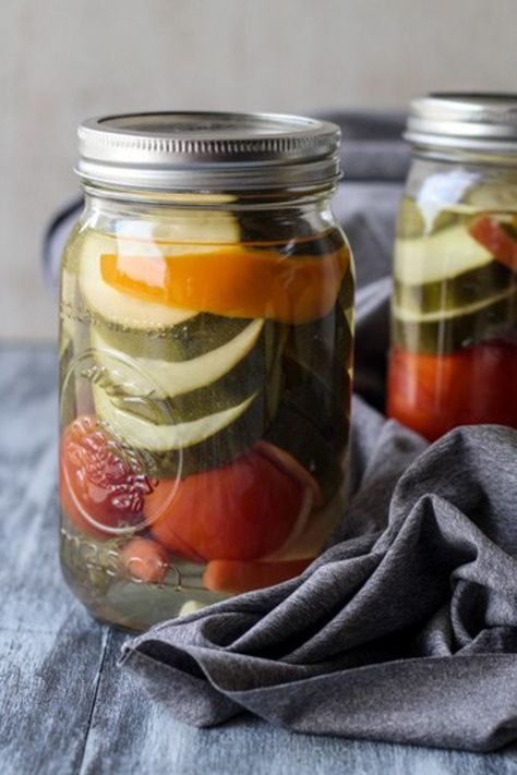 A great and simple recipe for canning zucchini for the winter days. Canned zucchini with tomatoes, dill and garlic. Instructions with step-by-step pictures. Canning Zucchini, Canned Zucchini, Zucchini Pickles, Best Bread Machine, Canning Ideas, Homestead Ideas, Zucchini Recipe, Home Canning, Dehydrated Food