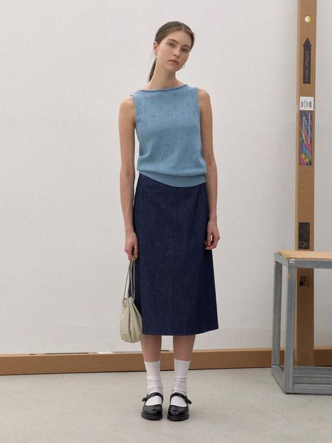 Composition : COTTON 100%Color : VINTAGE BLUECountry of Origin : KOREA Early 2000s Indie Fashion, All Blue Outfits For Women, Sonderhaus Clothes, Portugese Style Fashion, French Country Fashion, Flamboyant Natural Style, Japanese Fashion Aesthetic, Blue Skirt Outfit, Summer Vintage Outfits