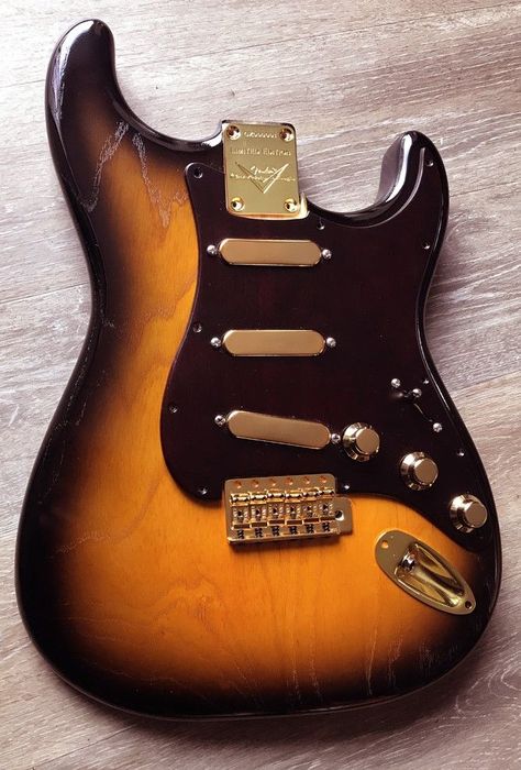 Sunburst Stratocaster, Custom Stratocaster, Stratocaster Guitar, Studio Desk, Pedal Board, Electric Guitar, Music Instruments, Guitar, Desk