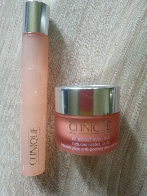 Clinique - All about eyes Clinique Eye Serum, Eye Serum, Beauty Collection, All About Eyes, Beauty Blog, Lotion, Serum, Makeup, Beauty