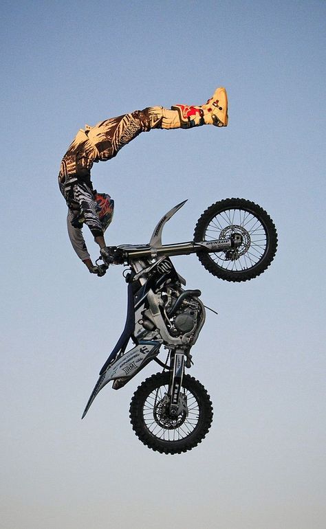 Freestyle Motocross, Motocross Love, Cool Dirt Bikes, Image Moto, Motorcross Bike, Bike Aesthetic, Motorcycle Aesthetic, Biker Aesthetic, Motorcycle Dirt Bike