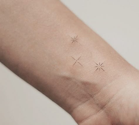 Light Dainty Tattoo, Tattoo Cluster, Tattoo Placement Ideas Hidden, Star Cluster Tattoo, Inside Elbow Tattoos For Women, Cluster Drawing, Tatoo Dog, Unique Tattoo Ideas, Light Tattoo