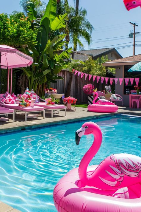 30th Pool Party, Pool Party Theme Ideas, Girly Pool Party, Summer Pool Party Ideas, Retro Pool Party, Pink Pool Party, Pool Party Theme, Flamingo Pool Party, Elegant Pool