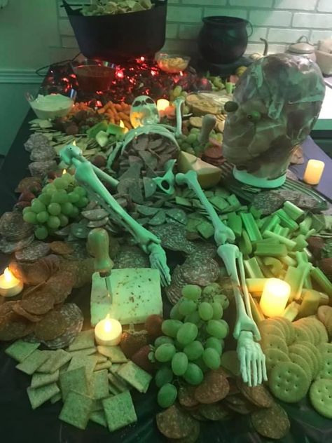 A grazing table for a spooky party. Halloween Party Charcuterie, Spooky Picnic, Halloween Charcuterie, Spooky Party, Grazing Table, Grazing Tables, Fall Vibes, Halloween Party, Halloween