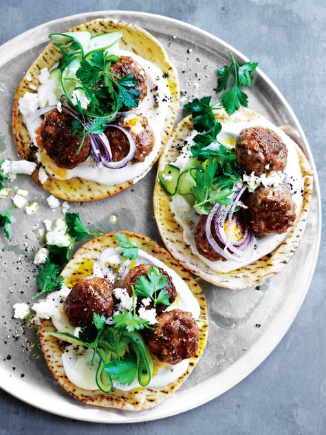 Lamb And Feta Meatball Flatbreads // Donna Hay Arabisk Mad, Donna Hay Recipes, Lamb Dishes, Diner Recept, Donna Hay, Lamb Recipes, Flatbread, Tortillas, Meat Recipes