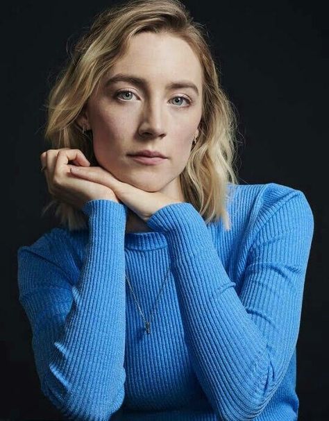 1)Adelaide Peyton Hayes (Saoirse Ronan): 12/4/1992 Bangs For Round Face, Saoirse Ronan, Makeup For Blondes, Bangs With Medium Hair, Hairstyles For Medium Length Hair Easy, Side Swept Bangs, Actrices Hollywood, Long Hair With Bangs, Hairstyles For Round Faces