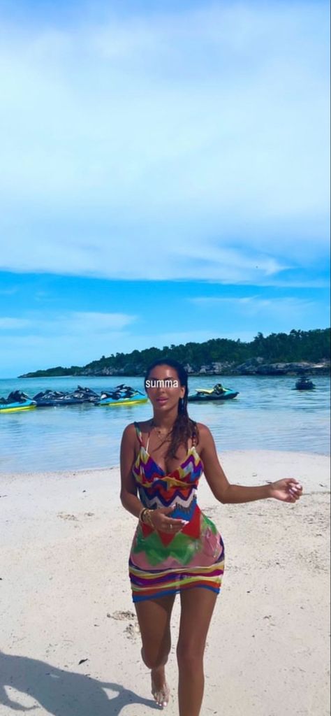 Island Vacation Outfits Black Women, Vacation Mood Board, Island Vacation Outfits, Photo Surf, Vacay Mood, Tulum Vacation, Earthy Girl, Beach Pic Inspo, South Africa Safari