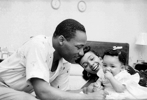 Martin Luther King Family, Louis Farrakhan, Martin Luther King Jr Quotes, Black Heroes, Coretta Scott King, Dr Martin Luther King Jr, Dr Martin Luther King, Mlk Jr, Civil Rights Leaders