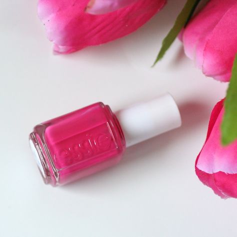 Classics : Essie Fiesta | Essie Envy Essie Nail, Red Nails, Essie, Things To Think About, Beauty Hacks, Perfume Bottles, To Start, Nail Polish, I Love