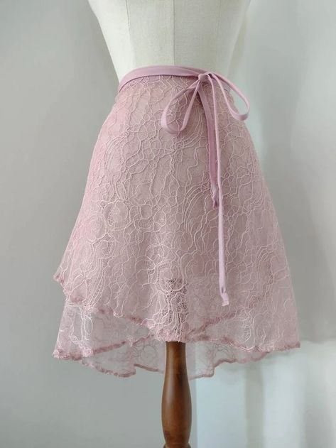 Ballet Skirt Outfit, Ballet Skirt Pattern, Ballerina Style Dress, La Apartment, Ballet Wrap Skirt, Petal Skirt, Wrap Skirt Pattern, Im So Sorry, Ballerina Skirt