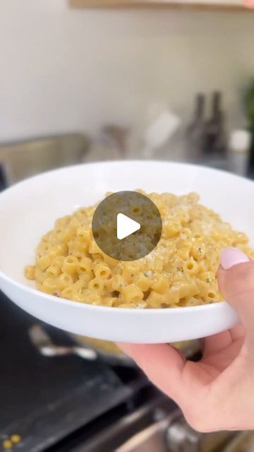 Nutrition Guide on Instagram: "“Mom, can we have ‘that’ pasta again for dinner?” has become the new anthem in our house! By @hi.itshollyb   It all started a few weeks ago when my daughter found this TikTok-famous pasta recipe, and it’s been an absolute hit ever since. Now, “that” pasta is our go-to, gracing our table at least a few times a week. The family just can’t get enough!  Our latest obsession? Ditalini pasta in a dreamy, creamy sauce with a swirl of chile garlic crisp. It’s a meatless wonder that’s ready in under 30 minutes and tastes like a five-star dish — without even needing to chop a single thing. Talk about a kitchen win! 🙌  Not a fan of spice? No problem! Make the recipe below without adding the chile crisp. This pasta is absolutely fantastic either way!   Let’s make it! Tiktok Ditalini Pasta, Ditali Pasta Recipes, Viral Ditalini Pasta Recipe, Dilantin Pasta Recipes, Ditalini Pasta Recipes, Meat Sides, Garlic Chili Crisp, Recipes With Ditalini Pasta, Chile Crisp