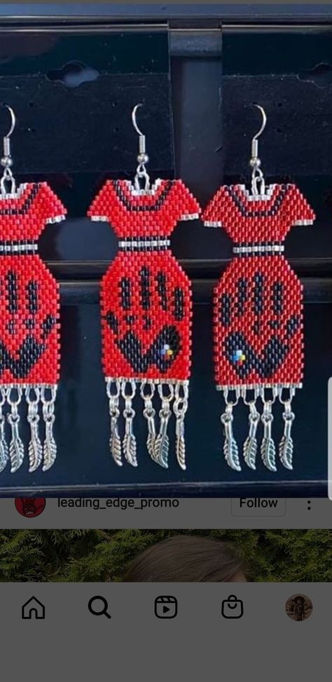 Mmiw Beadwork Pattern, Mmiw Beadwork, Mmiw Earrings, Bead Jewelry Patterns, Beaded Earrings Brick Stitch, Delica Earrings, Brick Stitch Pattern Earring, Red Hands, Red Bead Earrings