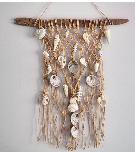 Macrame And Seashells, Macrame With Seashells, Macrame With Shells, Seashell Macrame, Macrame Seashell, Macrame Shell, Driftwood Macrame, Art Coquillage, Seashell Projects