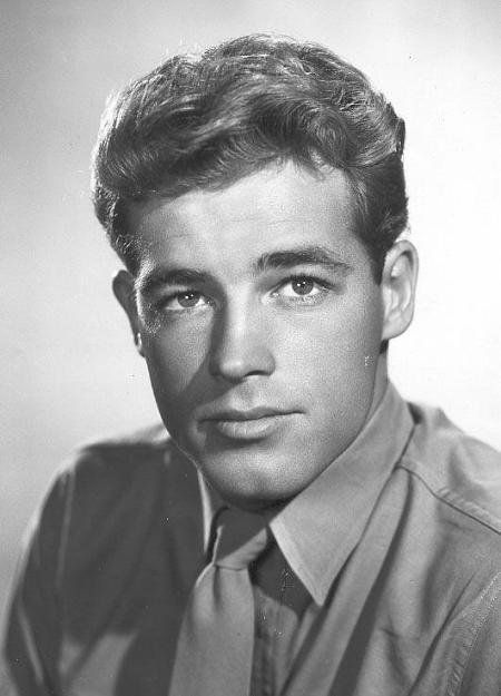 Guy Madison Guy Madison, Stars D'hollywood, Hollywood Men, American Classic, Vintage Hollywood, Hollywood Stars, Classic Hollywood, Old Hollywood, Look Fashion