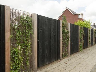 Garden Nook, Diy Fence, Garden Deco, Backyard Fences, Wooden Fence, Design Garden, Interior Garden, Back Gardens, Garden Fencing