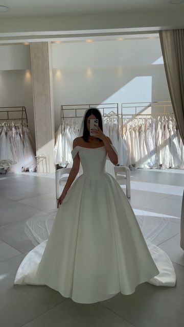 Wedding Dresses Silk Ballgown, Wedding Dresses Simple Princess, Wedding Dress Silk Ballgown, Ball Gown Style Wedding Dresses, Wedding Princess Gown, Silk Ballgown Wedding Dress Satin, Silk Satin Wedding Dress Ballgown, White Silk Wedding Dress Ball Gown, Big Wedding Dresses Ball Gown