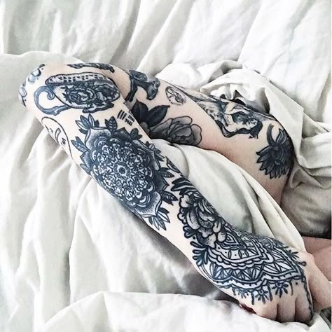 navy blue tattoos Blue Ink Tattoos, Blue Tattoo, 1 Tattoo, Black Ink Tattoos, Body Modification, Tattoo Blog, Piercing Tattoo, Love Tattoos, Pretty Tattoos