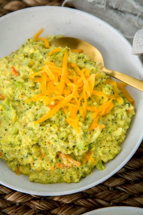 One Pot Broccoli Cheddar Quinoa – The Chutney Life Broccoli Cheddar Quinoa, Instant Pot Broccoli, Quinoa Broccoli, Blw Recipes, Kids Meal Plan, Panera Bread, Lasagna Soup, Broccoli Cheddar Soup, Cheddar Soup