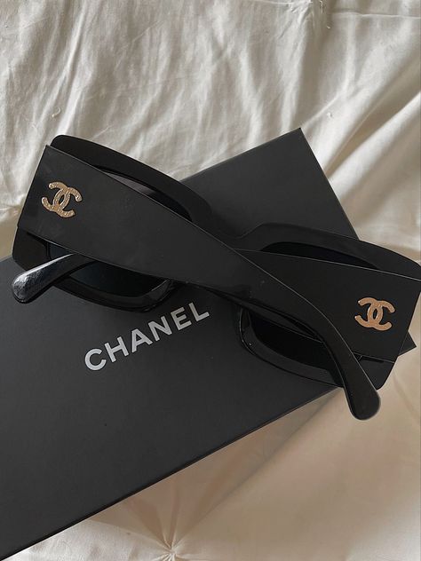 Chanel Sunglasses Aesthetic, Luxury Sunglasses Aesthetic, Luxury Trendy Black Sunglasses, Chanel Glasses Sunglasses, Channel Sunglasses, Black Chanel Bag Aesthetic, Chanel Glasses Sunglasses Black, Chanel Glasses, Trendy Glasses