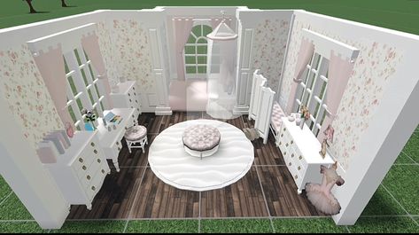 House Layouts One Floor, Small One Bedroom House, Bloxburg Coquette Bedroom, Bedroom Ideas Coquette, Preppy Bloxburg House, Bloxburg Small House, Bloxburg Small House Layouts, House Layouts 2 Story, Bloxburg Coquette