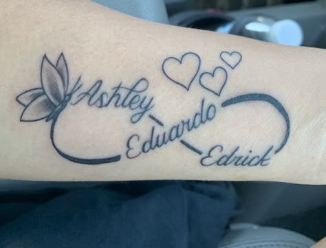 Mother Of 3 Tattoo Ideas With Names, 3 Name Tattoo Ideas, Infinity Tattoo With Kids Names Unique, Tattoo Kids Names For Women, Infinity Name Tattoos For Women, Kids Tatoos Ideas, Tattoos That Represent Your Kids, Tattoo Ideas Kids Names Unique, Mom And Kids Tattoo Ideas