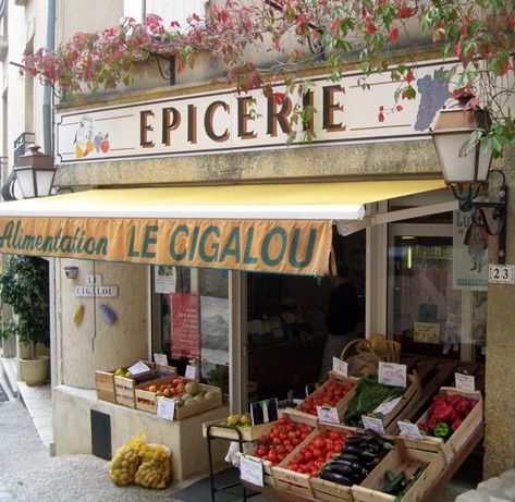 Paris Grocery Store, French Grocery Store, Paris Supermarket, Bloxburg Paris, Small Grocery Store, Scene Reference, Bloxburg City, Bloxburg Town, Store Architecture