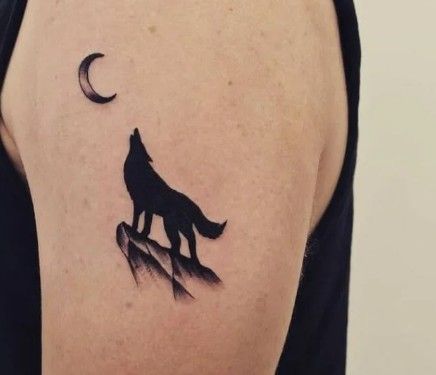 Small Wolf Silhouette Tattoo, Wolf Howling At The Moon Tattoo, Howling At The Moon Tattoo, The Moon Tattoo, Wolf Tattoos For Women, Small Wolf Tattoo, Wolf Howling At The Moon, Ying Yang Tattoo, Wolf Silhouette