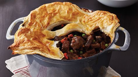 Our Steak and Liver Stout Pie recipe is a classic British dish with a twist. The Liver adds richness and depth of flavour, while the stout beer adds a subtle caramel hint to the sauce. Steak And Liver Pie, Homemade Crumpets, Bbq Party Food, British Dishes, Artisan Pizza, Meat Pies, Lchf Recipes, Beef Liver, Beef And Rice