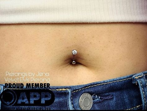 Velvet Elvis Piercing on Instagram: “Floating navel by @piercingsbyjena with jewelry from @anatometalinc and @intrinsicbody . Book your appointment now at:…” Piercing Anatomy, Floating Navel Piercing, Floating Navel, Naval Piercing, Different Types Of Piercings, Velvet Elvis, Types Of Piercings, Piercing Ideas, Navel Piercing