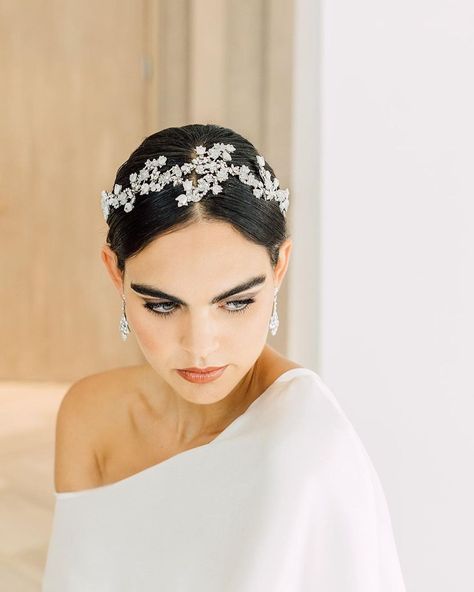 Maria Elena Bridal on Instagram: “Have you booked your accessory appointment? 👑 The benefit of attending our ✨Trunk Shows✨ ↴ 🤍 Try on our pieces in person 🤍 Get styled by…” Wedding Halo, Maria Elena, Crystal Flowers, Clear Crystals, White Crystal, Bridal Accessories, Clear Crystal, Bridal Style, Try On