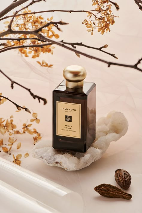 Jo Malone’s Myrrh & Tonka Cologne Intense styled with textured surface, branches and white geode for photoshoot by Chicago Commercial, Beauty and Fashion Photographer, Olivia Kohler. Jo Malone Advertising, Jo Malone Men Fragrance, Jo Malone Myrrh And Tonka, Jo Malone Aesthetic, Myrrh And Tonka, Brown Perfume, Niche Fragrances, Next Perfume, Joe Malone