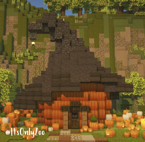 Minecraft Fall Builds, Minecraft Rocket, Minecraft Halloween Ideas, Minecraft Pumpkin, House Cottagecore, Minecraft Halloween, Minecraft City Buildings, Minecraft Interior Design, Easy Minecraft Houses