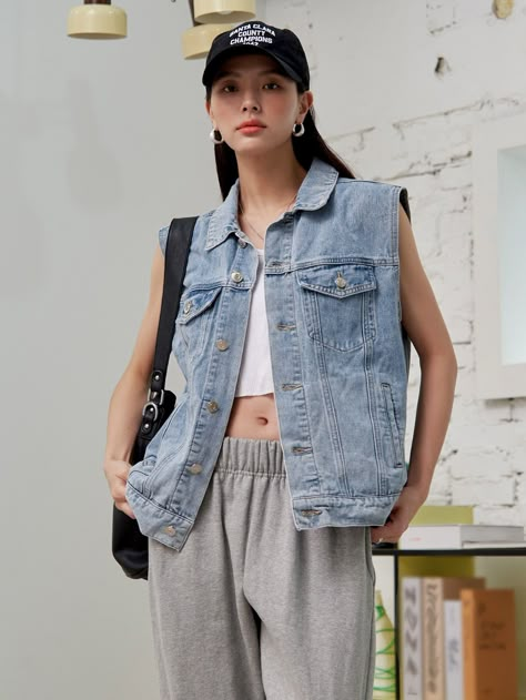 How To Style Sleeveless Denim Jacket, Jeans Sleeveless Jacket, Denim Vest Outfit 2023, Denim Vest Women, Sleeveless Denim Jacket, Sleeveless Denim Jacket Outfit Women, Jean Vest Outfits Aesthetic, Vest Denim Outfit, Denim Gilet Outfit Women