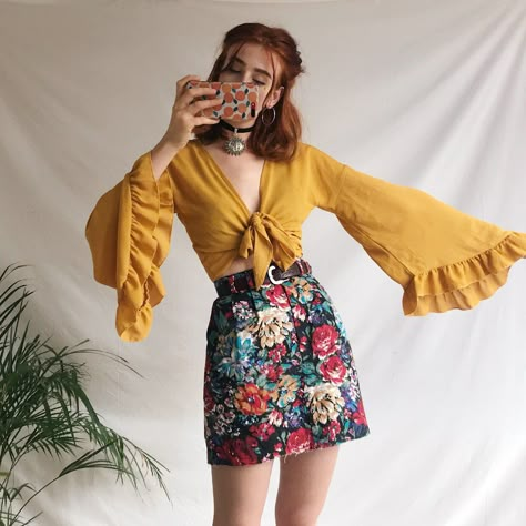 70s Vintage Aesthetic Outfit, 70s Clothing Aesthetic, 70s Fashion Inspo Style, 70s Inspired Summer Outfits, 70s Outfits Dress, 70s Spring Fashion, Pretty Outfits Spring, Modern Outfits Casual, 70s Inspired Fashion Summer