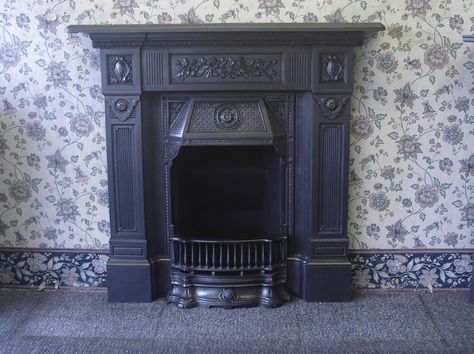 Victorian fireplace Celtic House, Period Decor, Ornate Fireplace, Victorian Fireplaces, Irma Vep, Kitchen Victorian, Edwardian Fireplace, Victorian Room, Old Victorian House