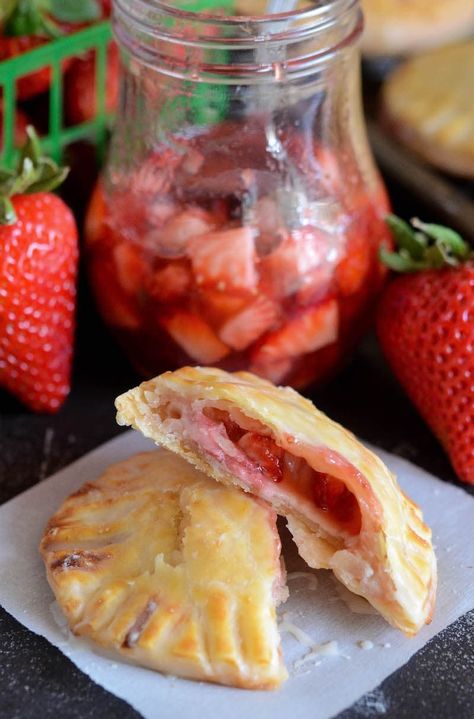 Strawberries and Cream Hand Pies Strawberry Pie With Cream Cheese, Fruit Hand Pies, Pie With Cream Cheese, Strawberry Hand Pies, Small Pies, The Novice Chef, Strawberry Cream Pies, Vanilla Cream Cheese, Novice Chef