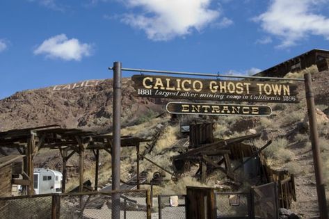 6. Calico Ghost Town Ghost Towns Of America, Calico Ghost Town, Old Western Towns, Old West Town, Abandoned Town, California Camping, California Travel Road Trips, Field Trips, Ghost Town