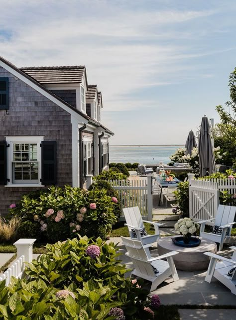 Chatham Harbor Overlook | Patrick Ahearn Architect Patrick Ahearn Architect, Patrick Ahearn, California Beach House, Cape Cod Cottage, Home Vibes, Dream Beach Houses, Cape House, New England Homes, Coastal Cottage