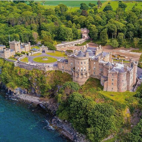 @scotland.shots - Culzean Castle - Photo: @niall_patterson_media - Culzean Castle is a castle overlooking the Firth of Clyde, near Maybole, Carrick, on the Ayrshire coast of Scotland. Culzean Castle, Castle Pictures, Castle Scotland, Castle Mansion, European Castles, Castles In Scotland, Scotland Castles, Scottish Castles, Gate House