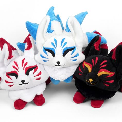 Free Pattern Friday! Kitsune Plush Kitsune Plush, Plush Making, Funko Figures, Pet Allergies, Pet Fox, Baby Lovey, Bitty Baby, Craft Studio, Crafting Ideas