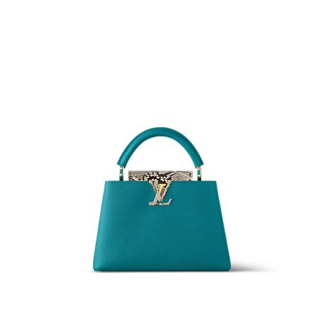 Capucines Collection for Women | LOUIS VUITTON - 2 Dior Her, Louis Vuitton Capucines Bb, The Mystery Shack, Expensive Fashion, Handbag Cake, Louis Vuitton Capucines, Bag Tutorials, Designer Looks, Luxury Bags Collection