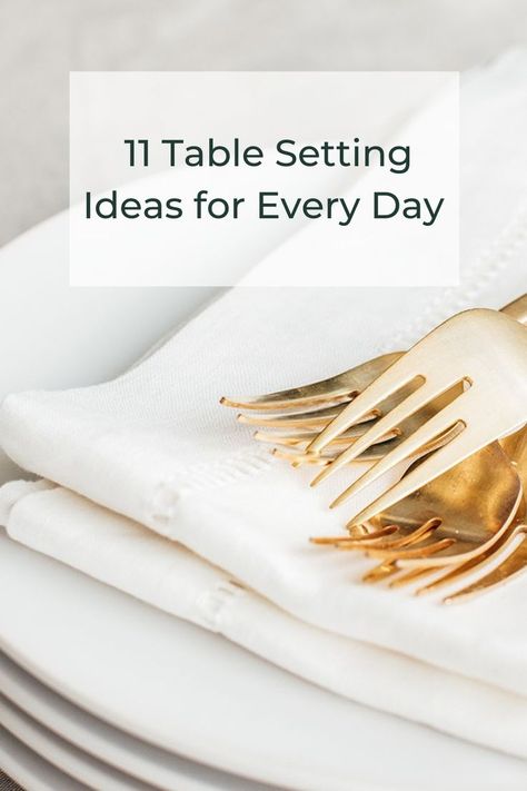 Casual Dinner Setting, Oval Table Decor Ideas, Every Day Table Settings, Place Setting Ideas Everyday, Dinner Table Setting Everyday, Setting A Table For Dinner, How To Set A Table For Dinner, Casual Table Settings Everyday, Family Dinner Table Setting