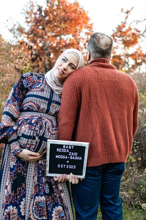 #muslim #maternity #maternityphotoshoot #portrait #photography #maternitystyle #portraitphotography #fall #autumn #fallfashion #parents #pregnancy #pregnant #hijab #hijabi #muslimcouple #couple #married #marriage #baby Hijabi Maternity Photoshoot, Pregnant Photoshoot, Pregnant Photo, Maternity Photography Couples, Maternity Photography Poses, Photographs Ideas, Future Family, Newborn Baby Photography, Maternity Shoot