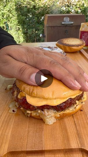 152K views · 3.4K reactions | Cheddar stuffed burgers | Cheddar stuffed burgers | By Miguels cookingwithfire | Facebook Miguels Cookingwithfire, Smoked Cheddar Cheese, Stuffed Burgers, Cheese Burgers, Cheddar Burger, Bbq Smokers, Cheeseburger, Cheddar Cheese, Cheddar