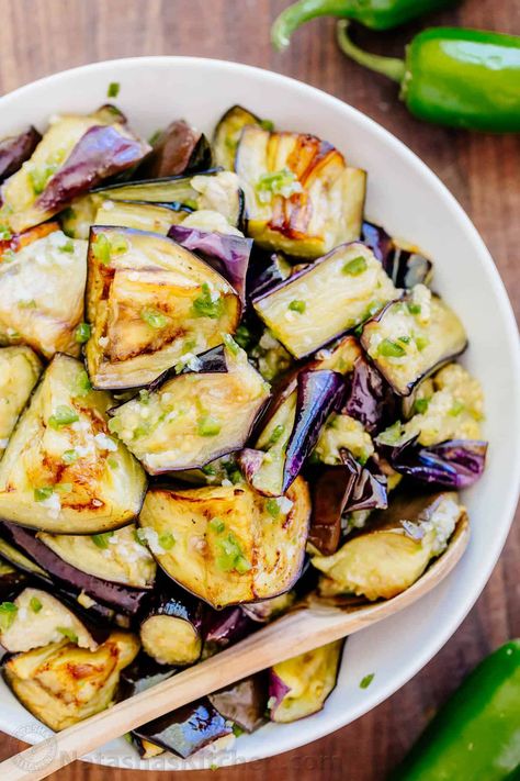 Spicy Eggplant Recipe (Ogoniok) - NatashasKitchen.com Spicy Eggplant Recipe, Roasted Eggplant Recipes, Spicy Eggplant, Eggplant Recipe, Egg Plant, Eggplant Dishes, Thanksgiving Dinner Recipes, Eggplant Recipes, Veggie Dishes