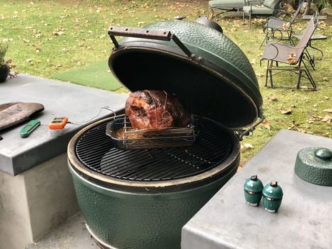 Spiral Ham On Big Green Egg, Smoked Ham On Big Green Egg, Beef Jerky Recipe Dehydrator, Jerky Recipes Dehydrator, Cooking Spiral Ham, The Green Egg, Egg Smoker, Precooked Ham, Spiral Cut Ham